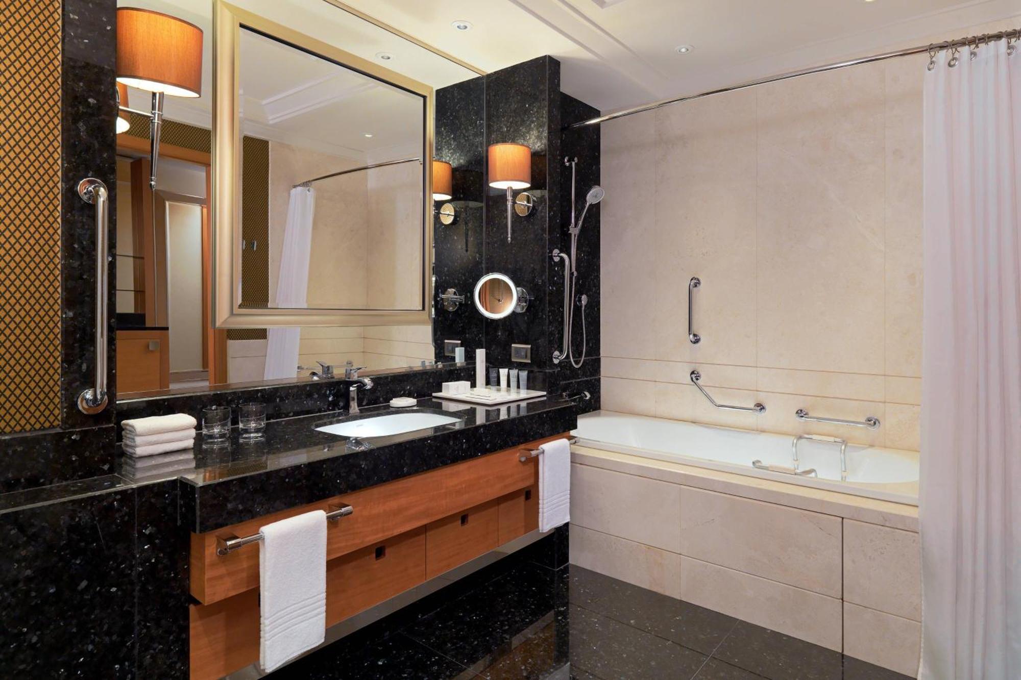 Jw Marriott Otel 5*